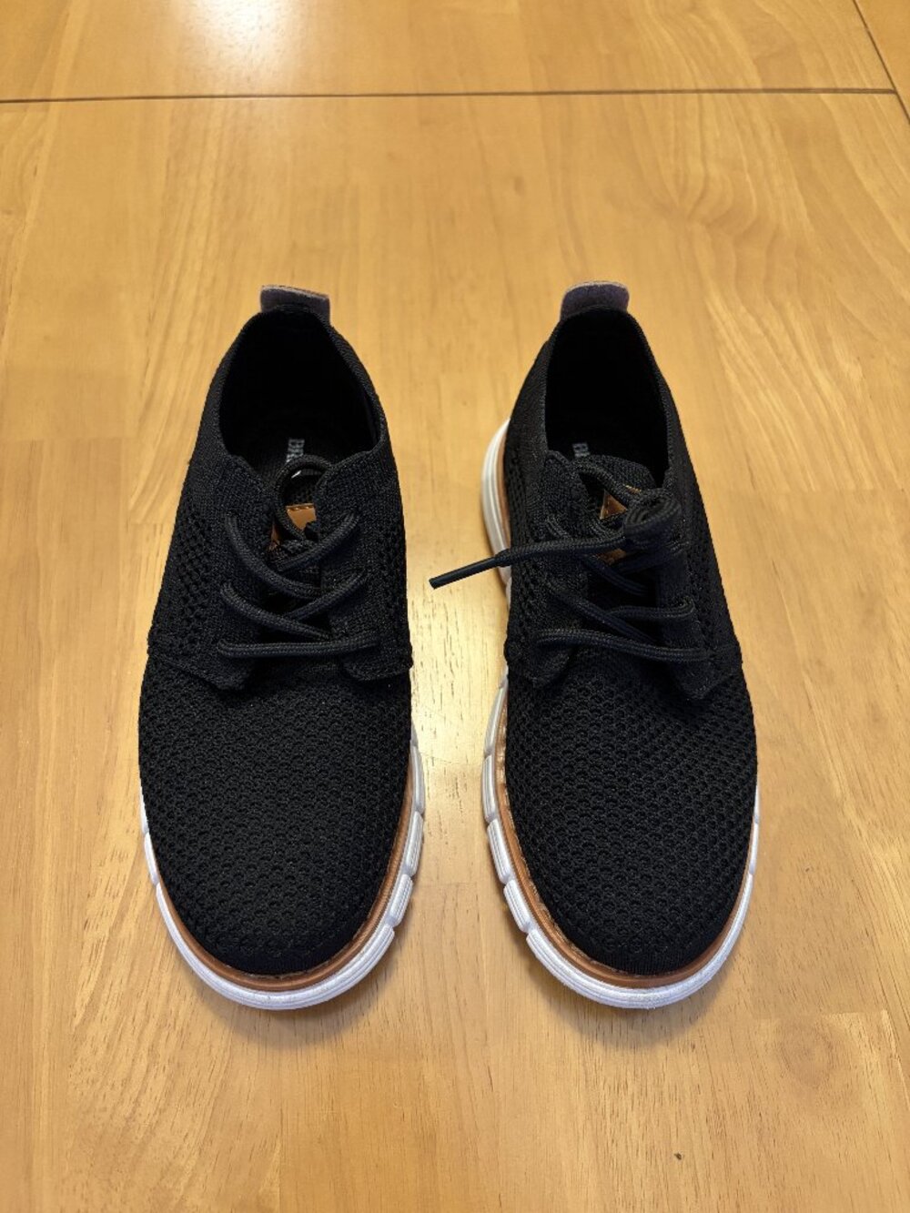 Bruno Marc SBOX2503K Kids US 11 shoes! Near-mint condition!